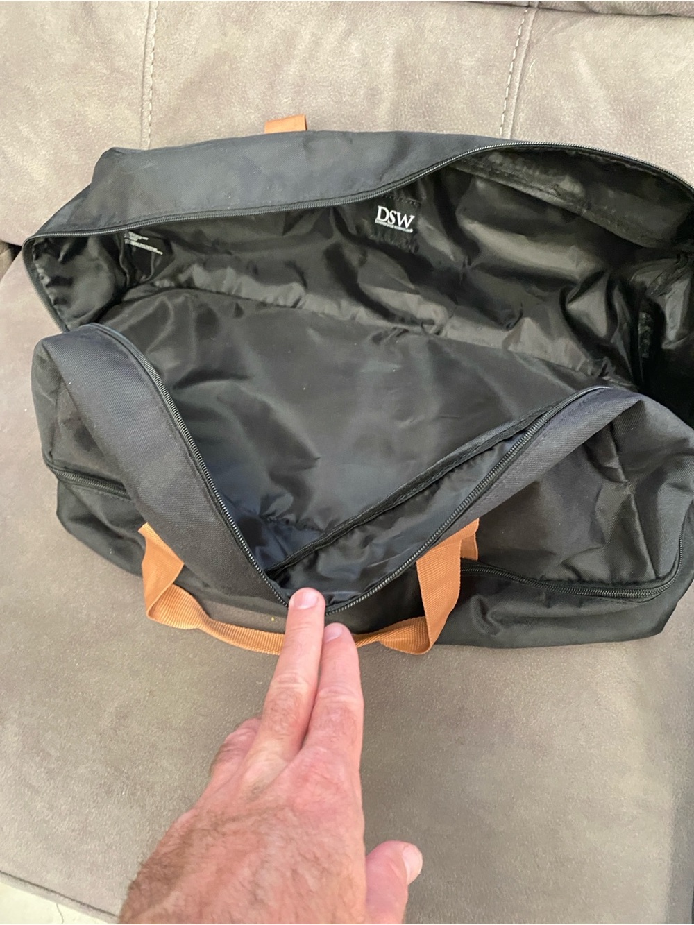 DSW Black and Tan Travel Separate Shoe Compartment Duffel Bag - Picture 5 of 5